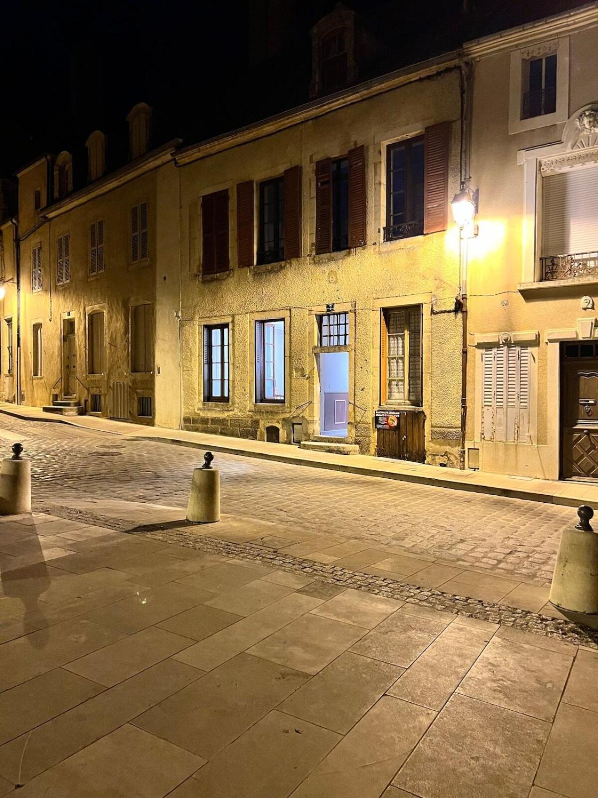 "La Grenouille" Centre Historique - Les Terres Du Roy Villa Avallon Exterior photo